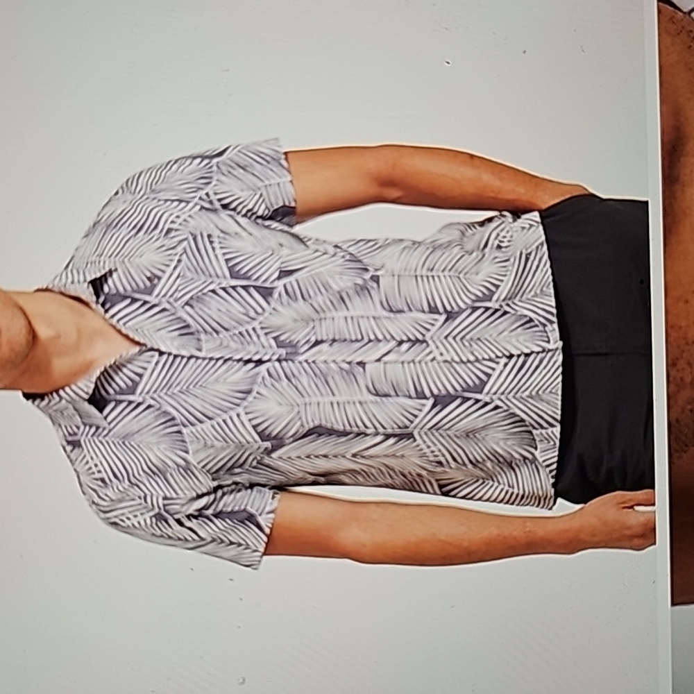 Vuori Short Sleeve Bridge Button Down Smoke Fonds Size L